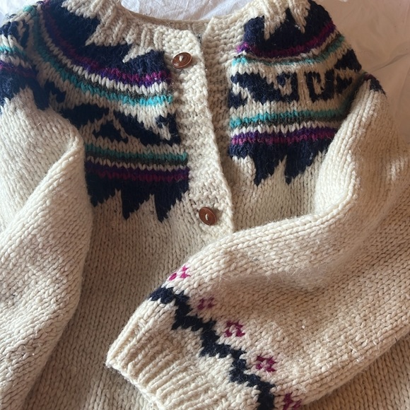 Vintage oversized hand-knit cozy sweater - Picture 2 of 5